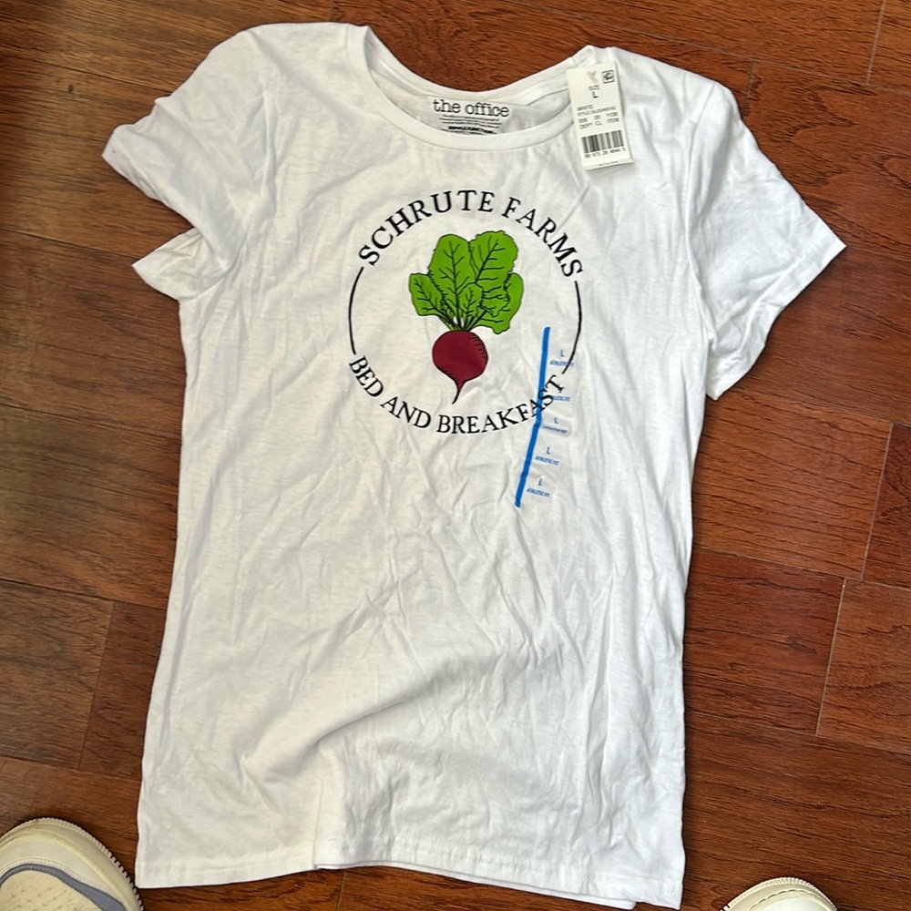The office schrute farms bed and breakfast tee size Large